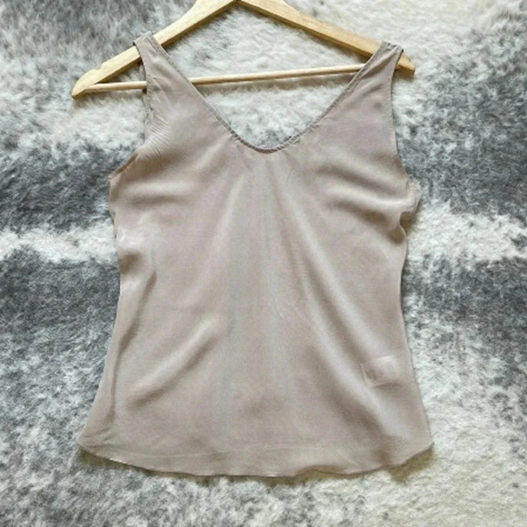 Babaton Silk  Camisole - Picture 1 of 16